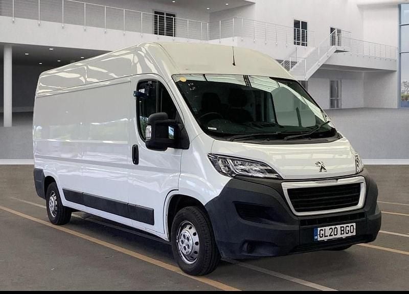 White Used 2020 Peugeot Boxer S Van | £13,984 (Fair price) - Image 1/3