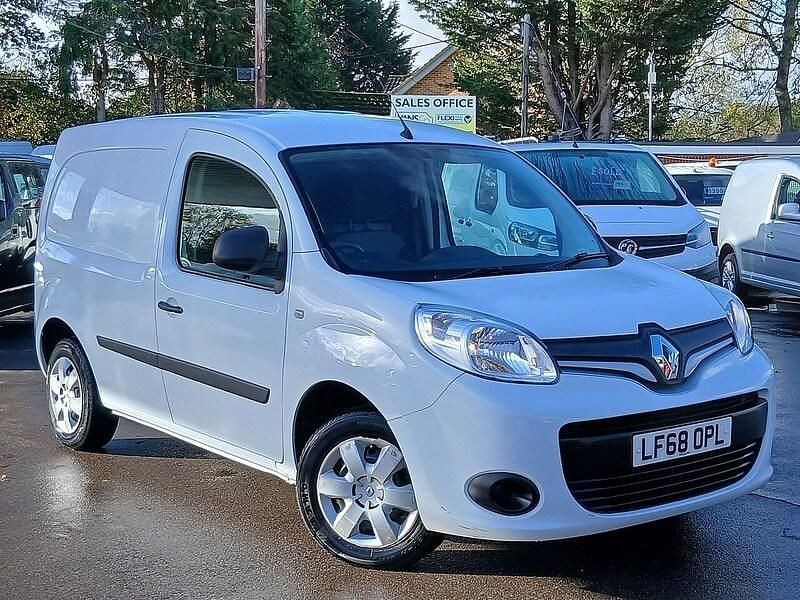 White Used 2018 Renault Kangoo Business MPV | £7,495 (Fair price) - Image 1/4