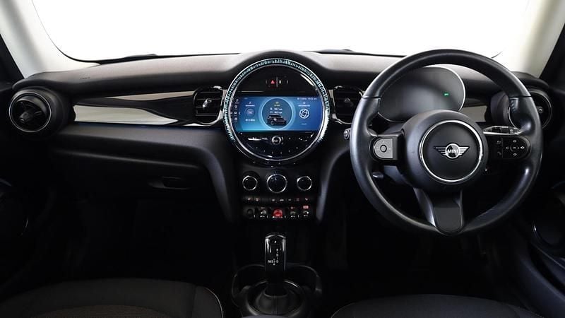 Used Mini Cooper Classic 134 HP (98 kW) 2022 Blue Hatchback