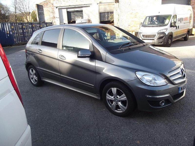 Grey Used 2010 Mercedes B180 SE MPV | £4,995 (Expensive) - Image 1/4