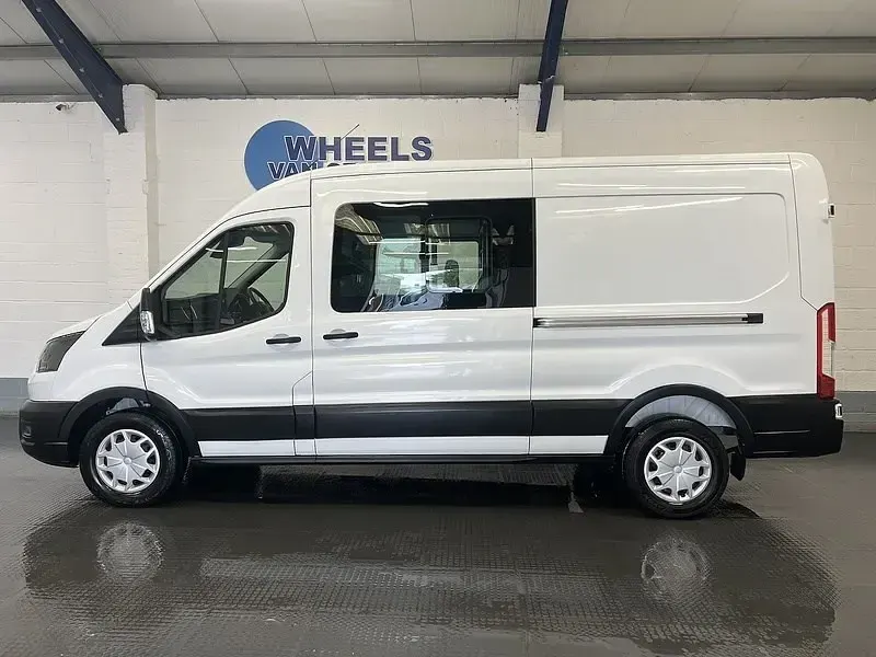 Usado Ford Transit Trend 130 CV (95 kW) 2024 Blanco Van
