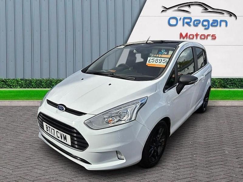 Used Ford B-MAX Zetec 2017 White MPV