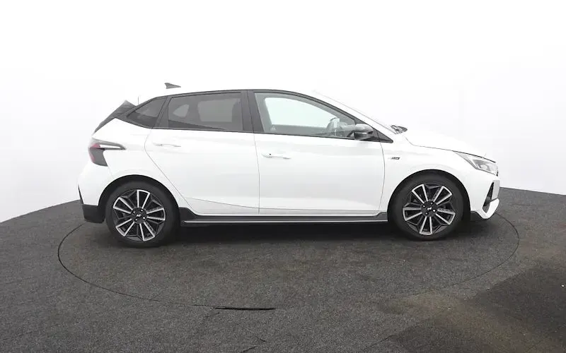 Used Hyundai i20 N Line 120 HP (88 kW) 2023 White Hatchback