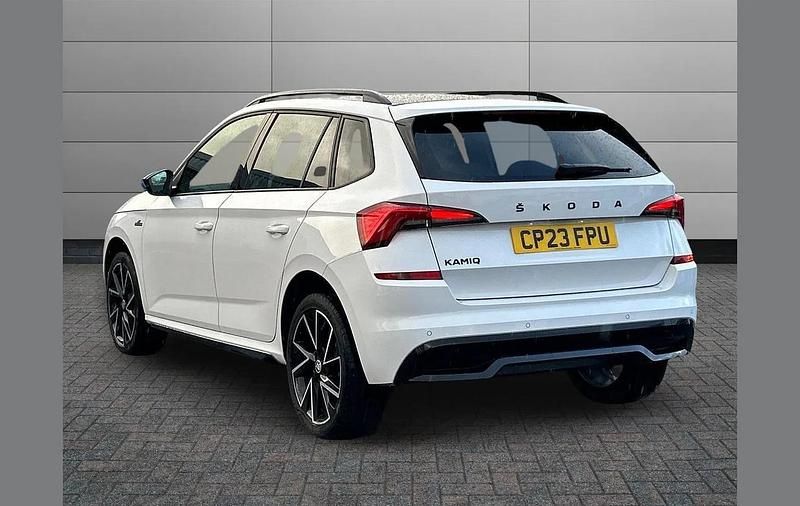 Used Skoda Kamiq Monte Carlo 147 HP (108 kW) 2023 Candy white SUV