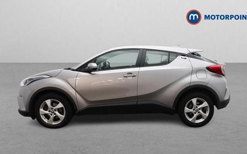 Used Toyota C-HR 116 HP (85 kW) 2019 Silver SUV