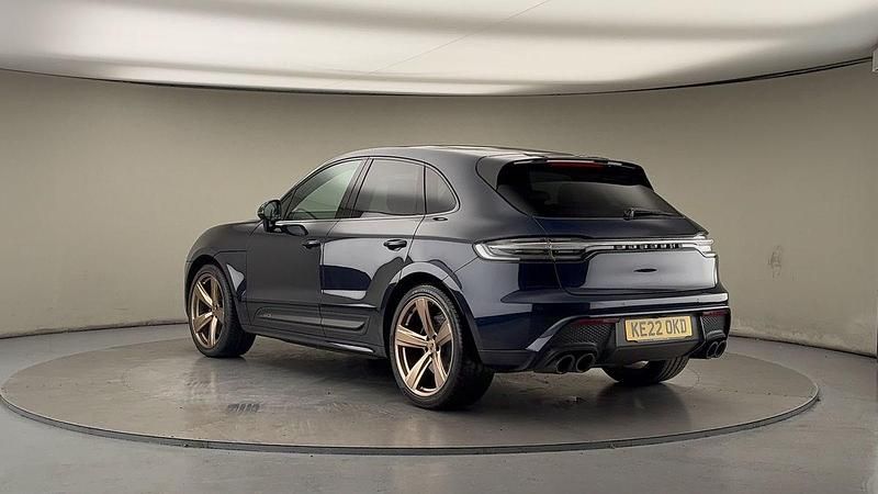 Used Porsche Macan 440 HP (323 kW) 2022 Night blue SUV