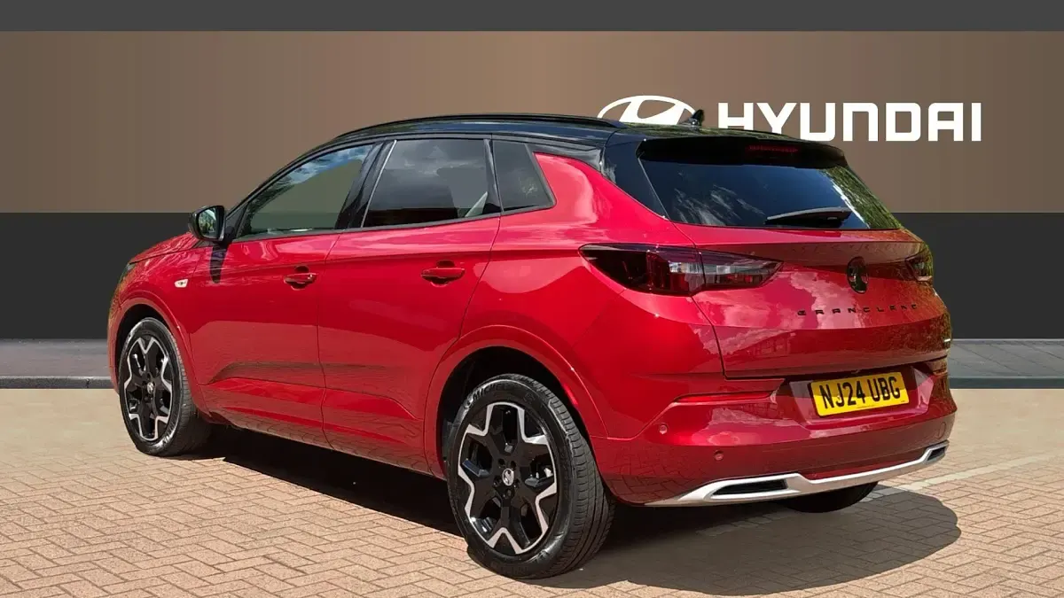 Used Vauxhall Grandland X Ultimate 136 HP (100 kW) 2024 Red SUV