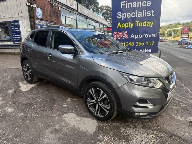 Used Nissan Qashqai N-Connecta 140 HP (102 kW) 2019 Grey SUV