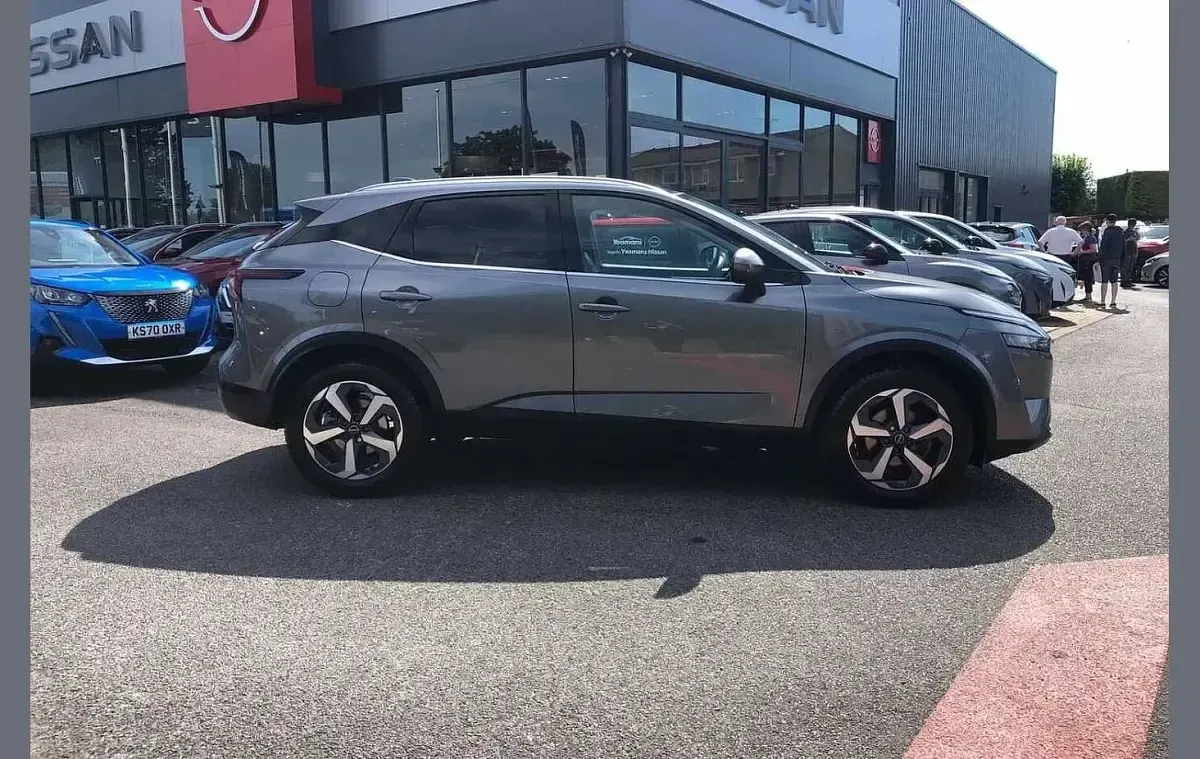 Used Nissan Qashqai N-Connecta 138 HP (101 kW) 2024 Grey SUV