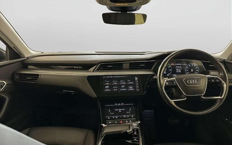 Used Audi e-tron Design 230 kW (313 HP) 2022 SUV