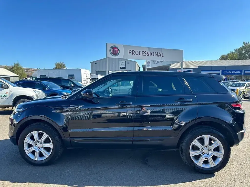 Used Land Rover Range Rover evoque SE 240 HP (176 kW) 2018 Black SUV