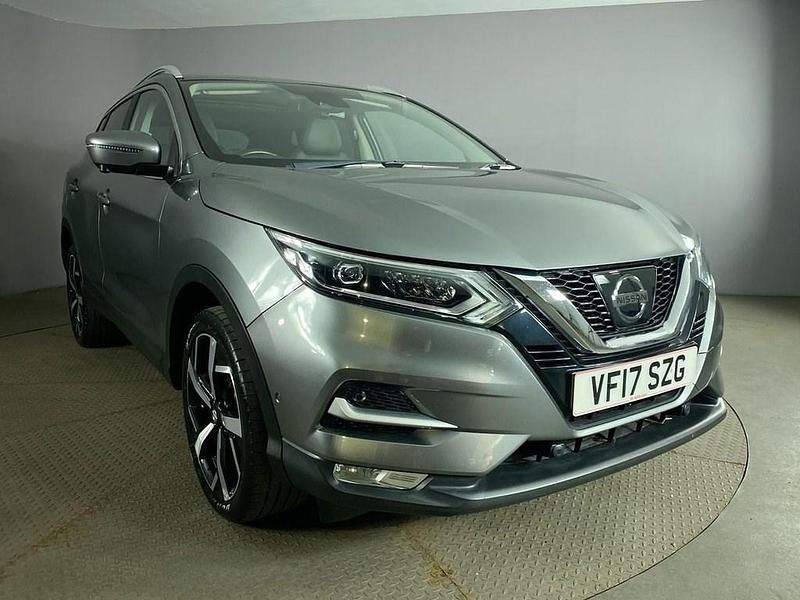 Grey Used 2017 Nissan Qashqai S SUV | £10,999 (Fair price) - Image 1/4