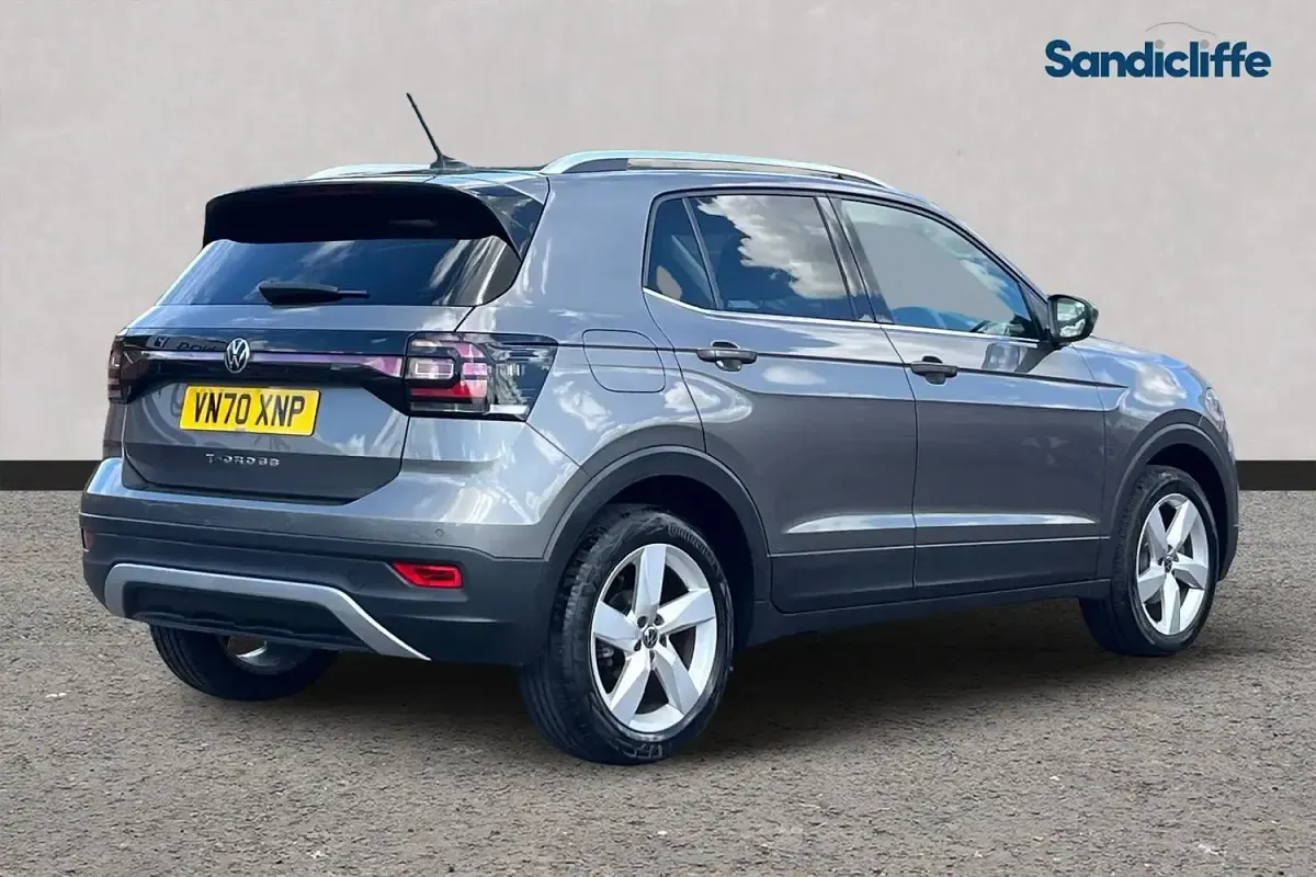 Used VW T-Cross SEL 110 HP (80 kW) 2022 Grey SUV