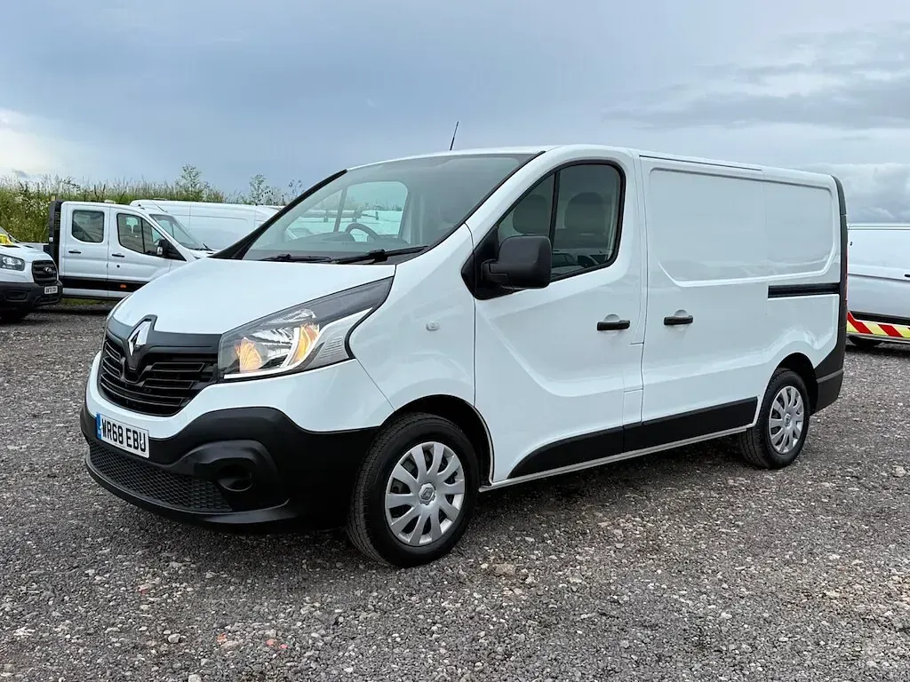 Used Renault Trafic Business 2018 White MPV