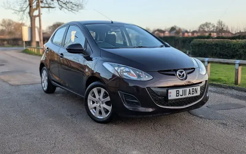 Used Mazda 2 102 HP (75 kW) 2013 Hatchback
