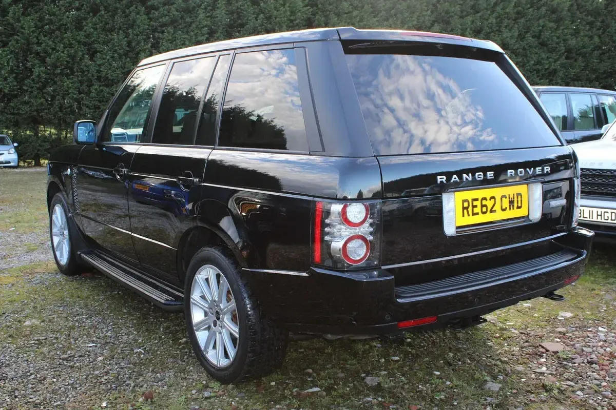 Used Land Rover Range Rover S 313 HP (230 kW) 2012 Black SUV