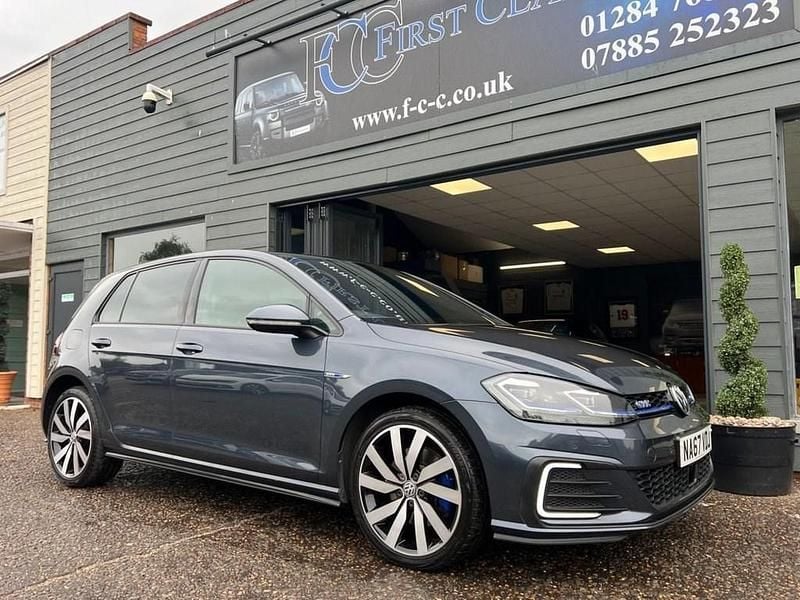 Blue Used 2017 VW Golf VII Advance Hatchback | £13,995 (Fair price) - Image 1/4