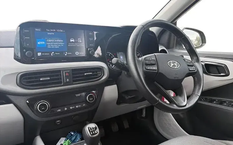 Used Hyundai i10 Premium 67 HP (49 kW) 2023 Hatchback