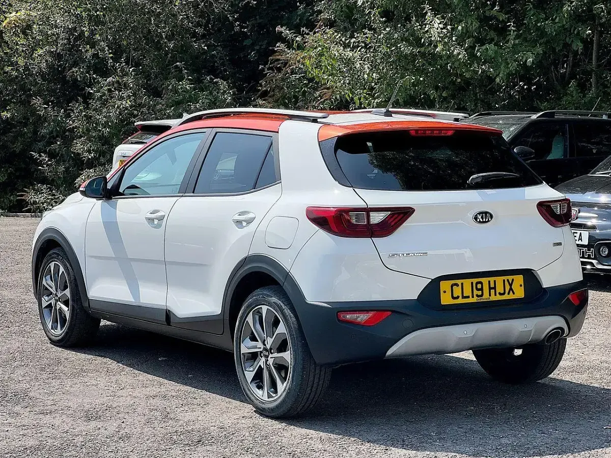 Used Kia Stonic 118 HP (86 kW) 2019 White SUV