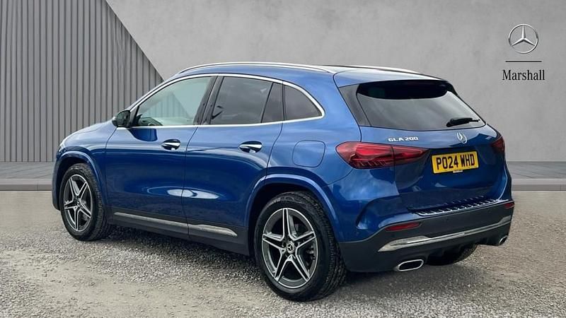 Used Mercedes GLA200 Executive 163 HP (119 kW) 2024 Spectral blue metallic SUV