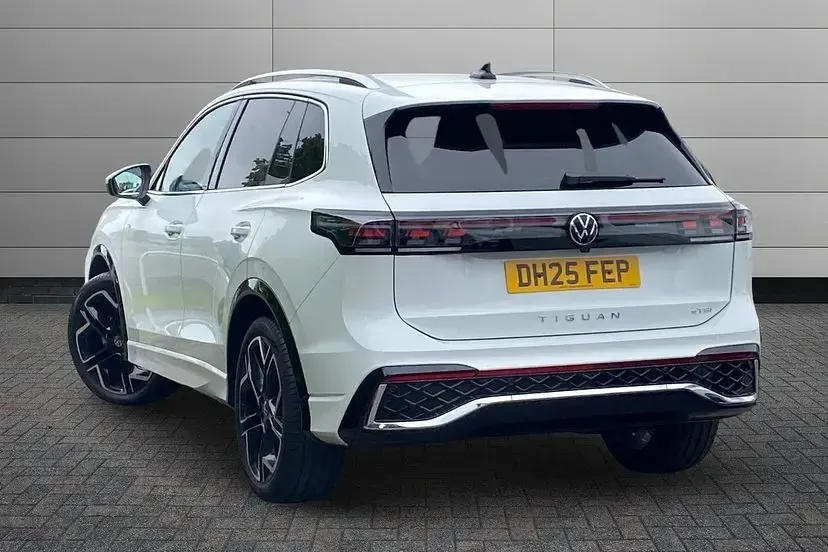 Used VW Tiguan R-line 150 HP (110 kW) 2025 Pure white SUV