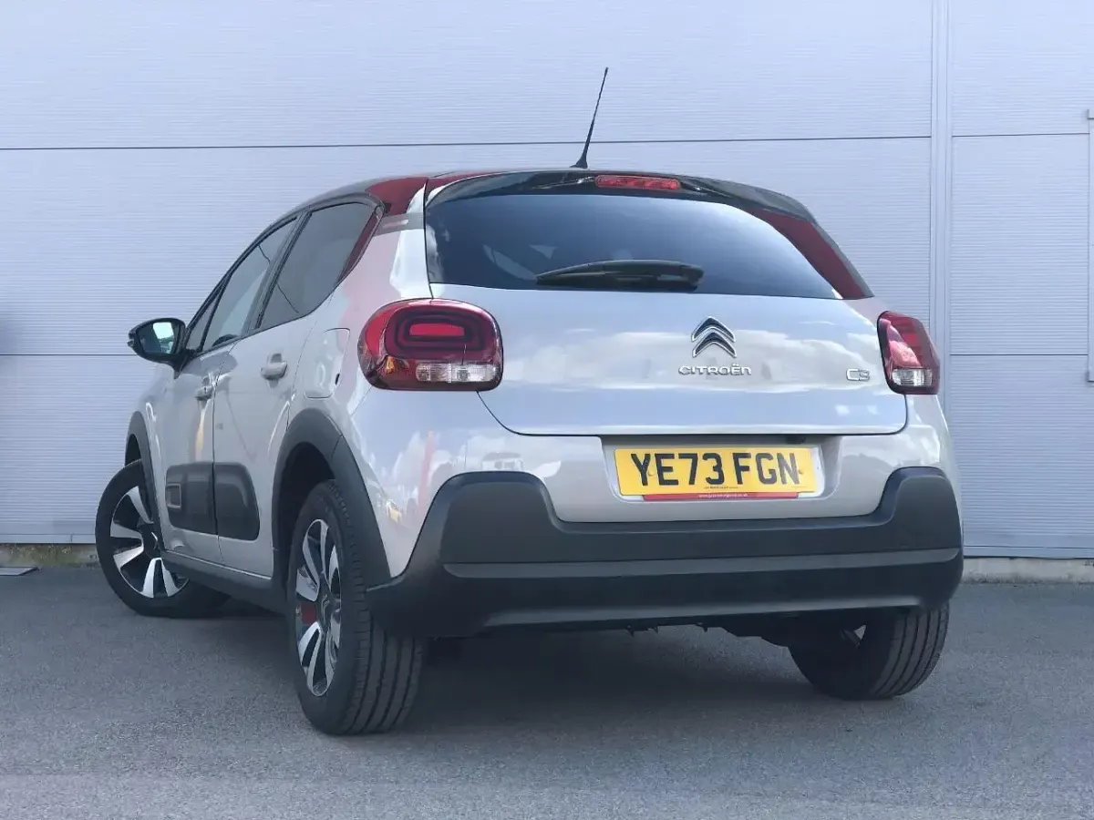 Second-hand Citroën C3 PureTech 82 CP (60 kW) 2023 Gri Hatchback