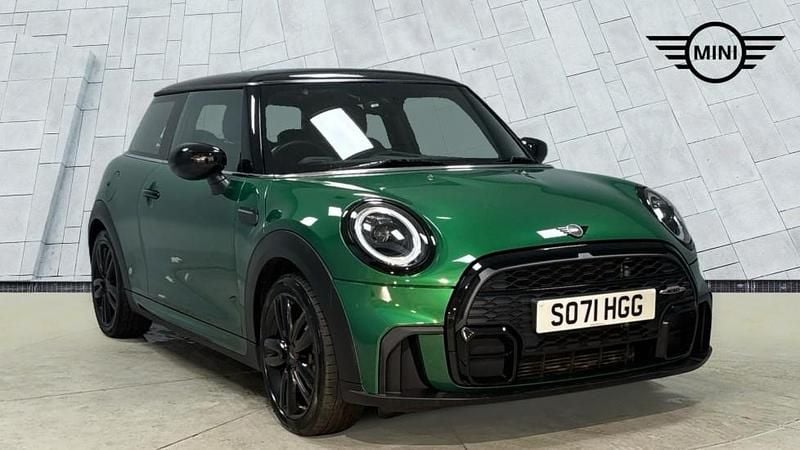 Used Mini Cooper Hatch 134 HP (98 kW) 2021 Green Hatchback