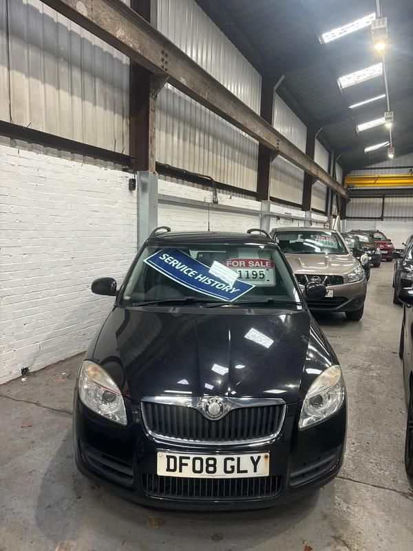 Used Skoda Fabia 80 HP (58 kW) 2008 Black Estate