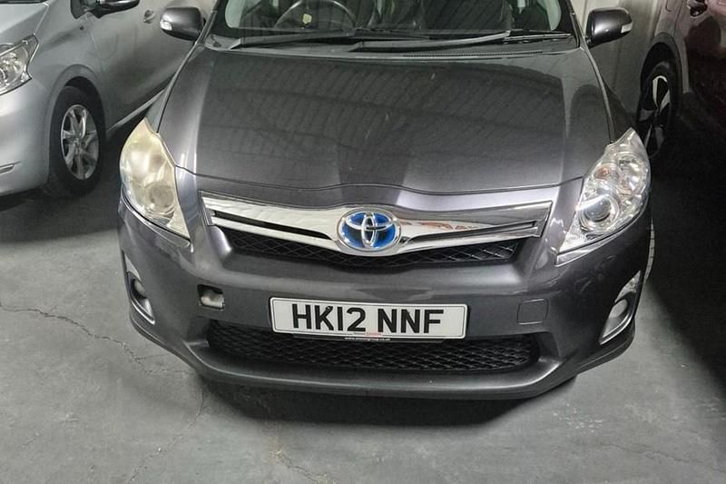 Used 2012 Toyota Auris Hybrid | £5,749 (Fair price) - Image 1/1
