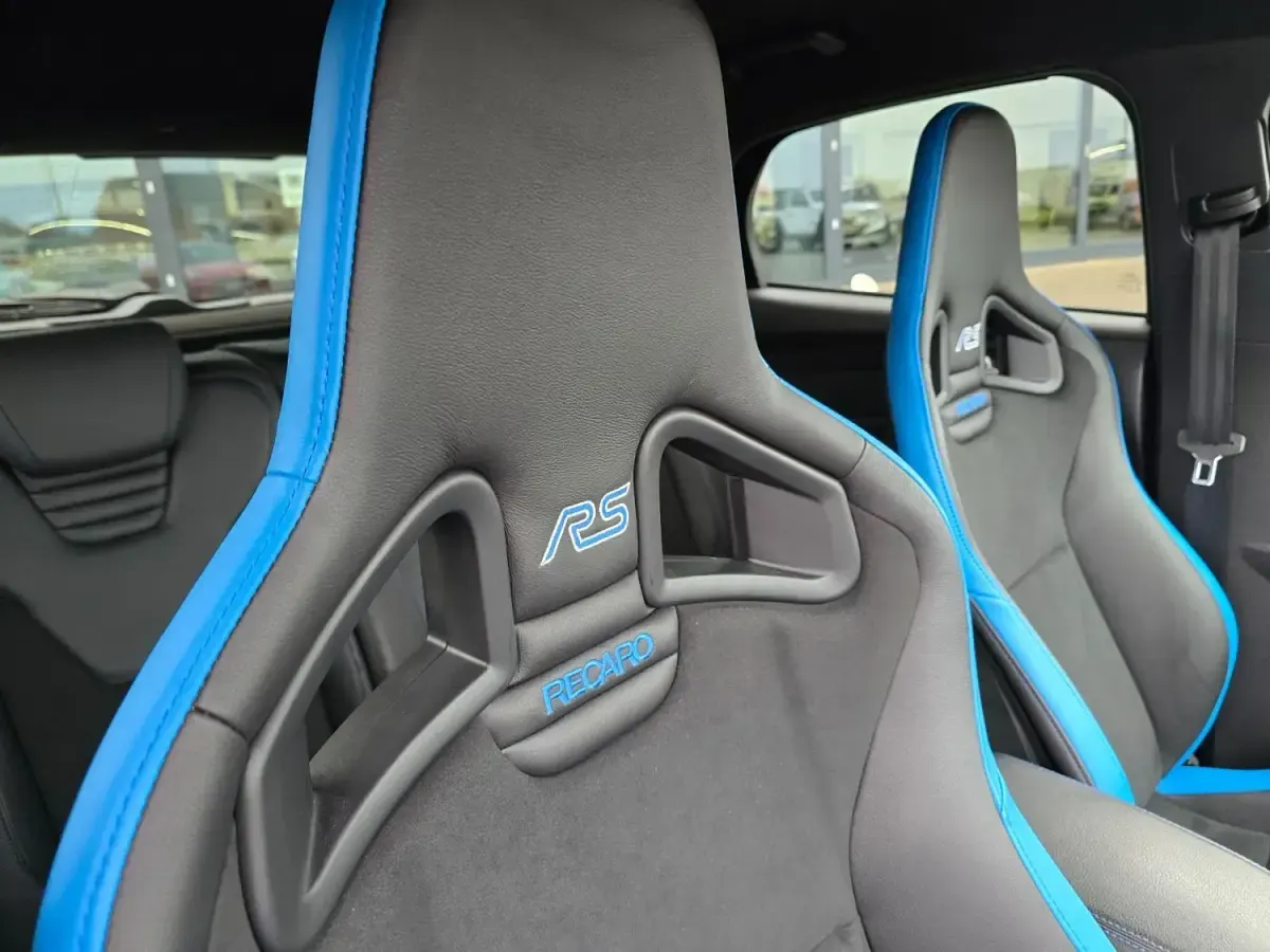 Używany Ford Focus RS 350 KM (257 kW) 2018 Niebieski Hatchback