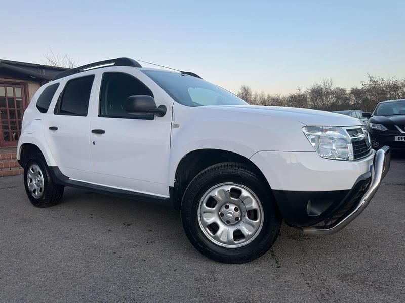 White Used 2013 Dacia Duster Ambiance SUV | £3,675 (Fair price) - Image 1/3