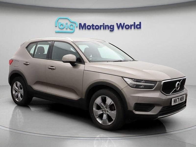 Grey Used 2021 Volvo XC40 Momentum SUV | £18,000 (Good price) - Image 1/4