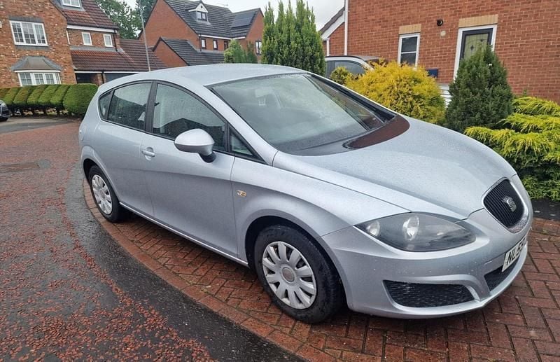 Grey Used 2009 Seat Leon Hatchback | £1,599 (Fair price) - Image 1/4
