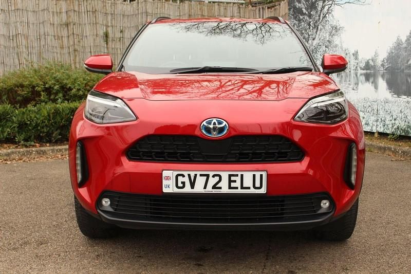 Used Toyota Yaris Hybrid Design 2022 Red Hatchback