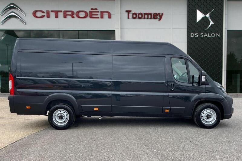 Grey New 2025 Citroën Relay Van | £26,995 (Expensive) - Image 1/4