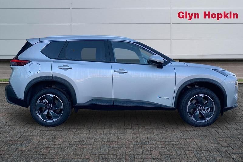 New Nissan X-Trail N-Connecta 213 HP (156 kW) 2025 Silver SUV