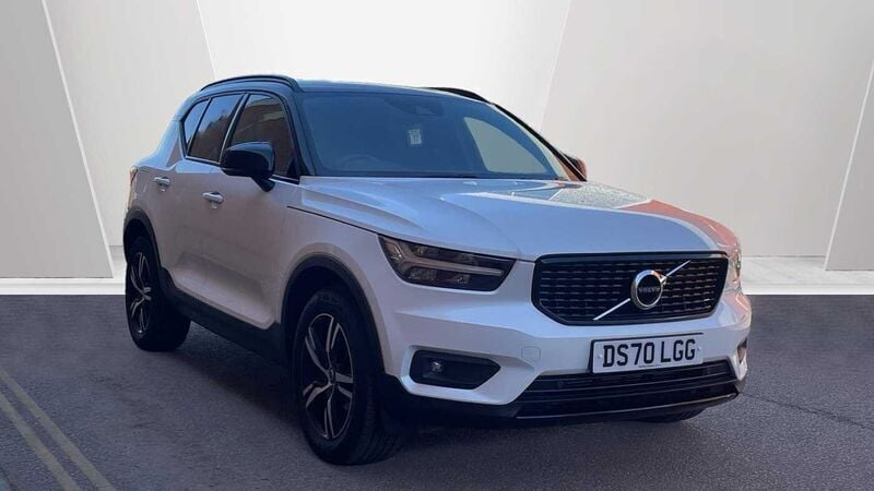 White Used 2021 Volvo XC40 R-Design SUV | £20,790 (Fair price) - Image 1/3
