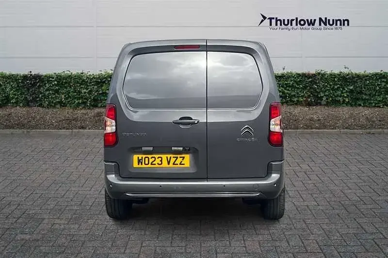 Used Citroën Berlingo Start 100 HP (73 kW) 2023 Grey MPV