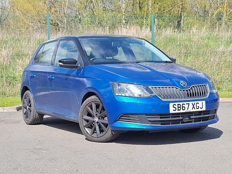 Used Skoda Fabia Colour Edition 95 HP (69 kW) 2017 Blue Hatchback