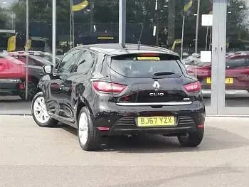 Used Renault Clio Dynamique 90 HP (66 kW) 2017 Black Hatchback