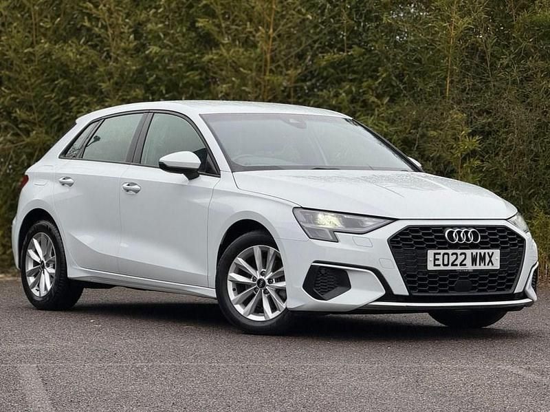 Used Audi A3 Sportback Design 110 HP (80 kW) 2022 White Hatchback