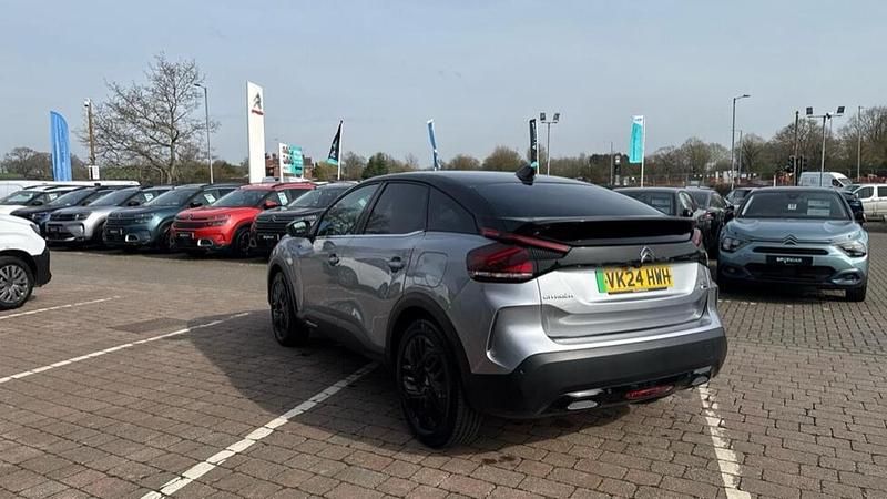 Used Citroën e-C4 98 kW (134 HP) 2024 Red Hatchback