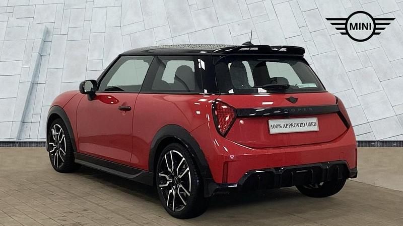 Used Mini Cooper Hatch 113 kW (154 HP) 2025 Red Hatchback