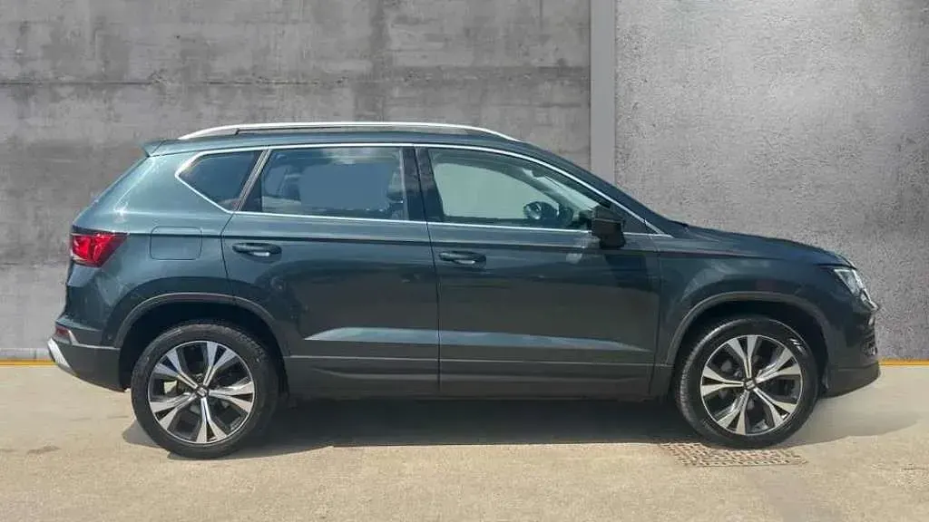 Used Seat Ateca SE Technology 110 HP (80 kW) 2023 Green SUV