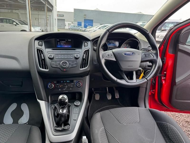 Used Ford Focus Zetec 2015 Red Hatchback