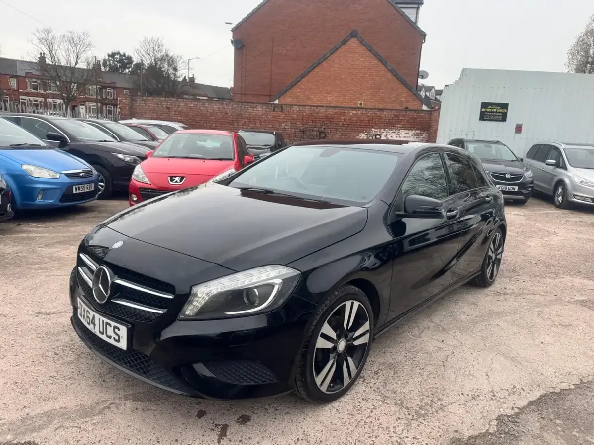 Used Mercedes A180 2014 Black Hatchback