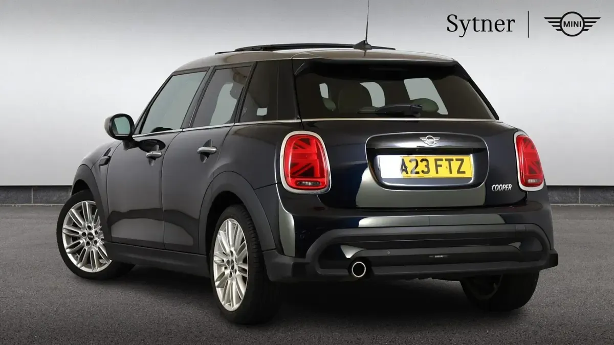 Used Mini Cooper Exclusive 134 HP (98 kW) 2023 Black Hatchback