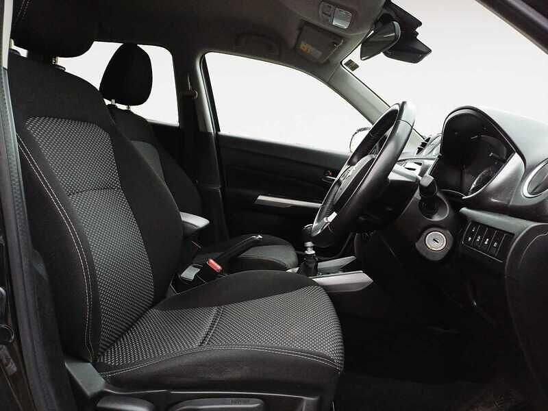 Used Suzuki Vitara SZ-T 129 HP (94 kW) 2020 Black SUV