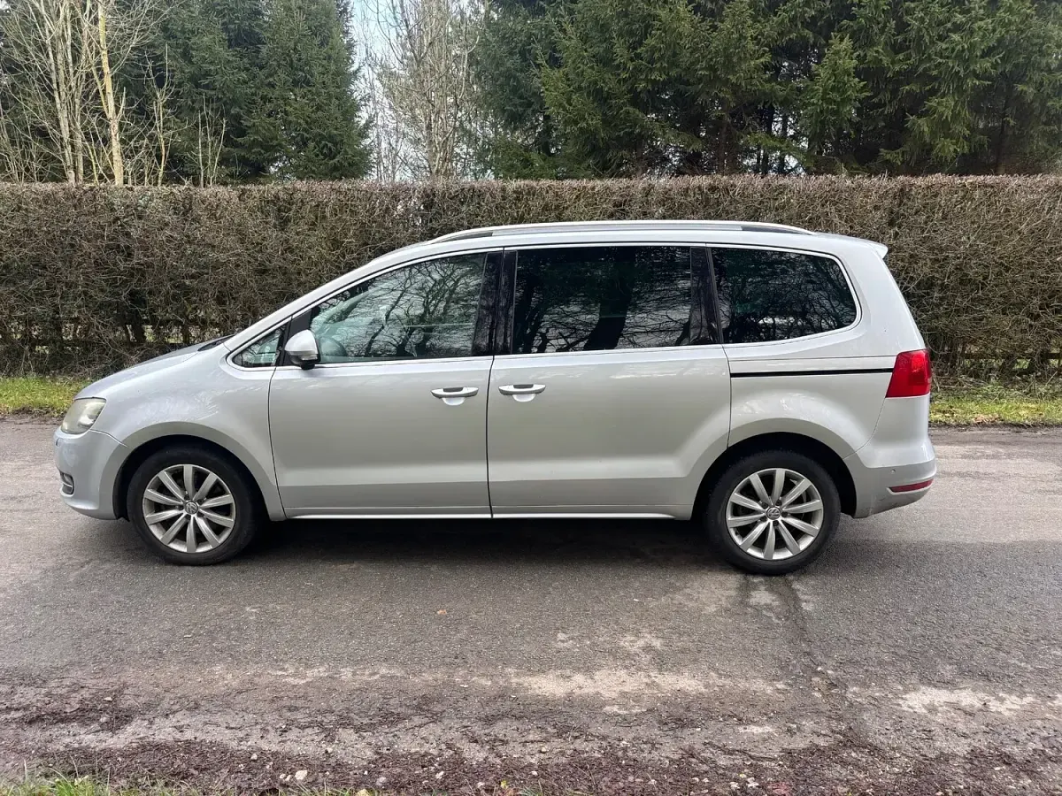 Usado VW Sharan 150 HP (110 kW) 2013 Prateado Monovolume