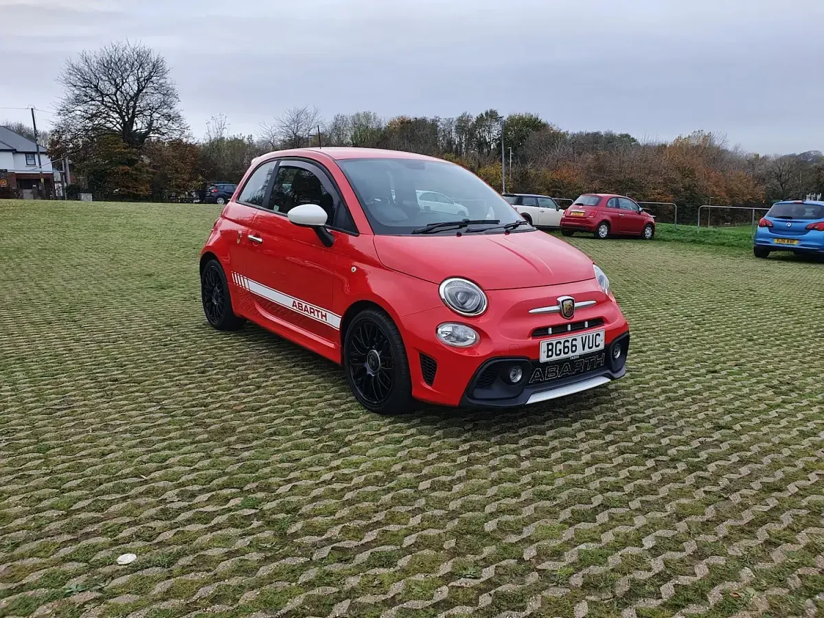 Used Abarth 595 145 HP (106 kW) 2016 Red Hatchback